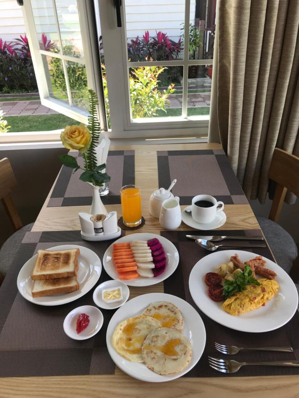 Silver Lake Hotel Nyaung Shwe Zewnętrze zdjęcie
